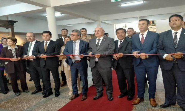 ERZURUM'DA USTA ELLERDEN GELENEKSEL EL SANATLARI SERGİSİ